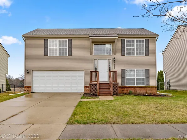 7366 Maplelawn Dr, Ypsilanti, MI 48197