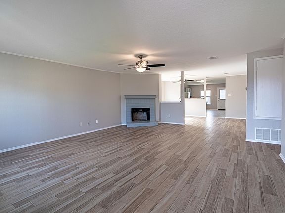 2nd image of 9021 Fremont Trl