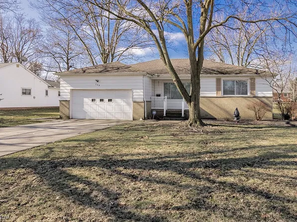 722 Cheriton Dr, Highland Heights, OH 44143