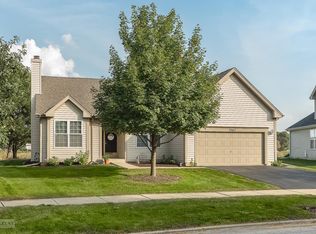 2983 Sawgrass Dr, Aurora, IL 60502