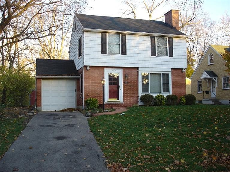 1st image of 558 Acorn Dr
