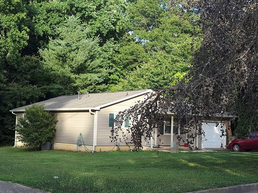 2nd image of 1166 Walnut Creek Ln