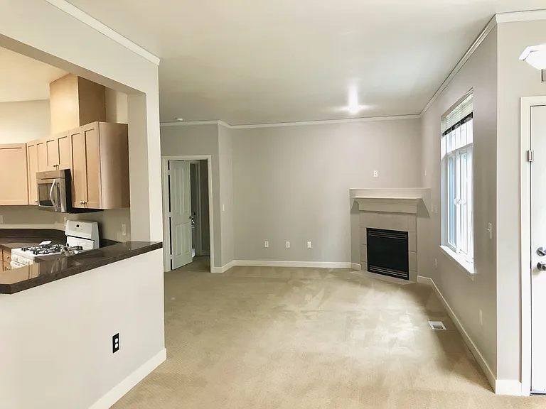 23120 NE 8th Pl — Photo 7