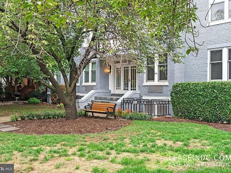 1901 16th St NW #204 — Photo 12