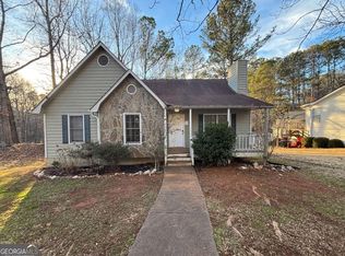 20 Tracey Ln, Dallas, GA 30132