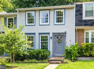 10905 Harpers Square Ct, Reston, VA 20191