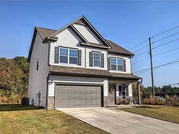 2nd image of 10 Eagle Dr NW