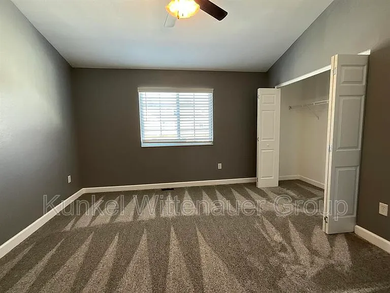 700 Fountain View Dr #G — Photo 12