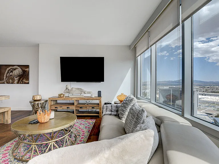 222 Karen Ave #4101 — Photo 5