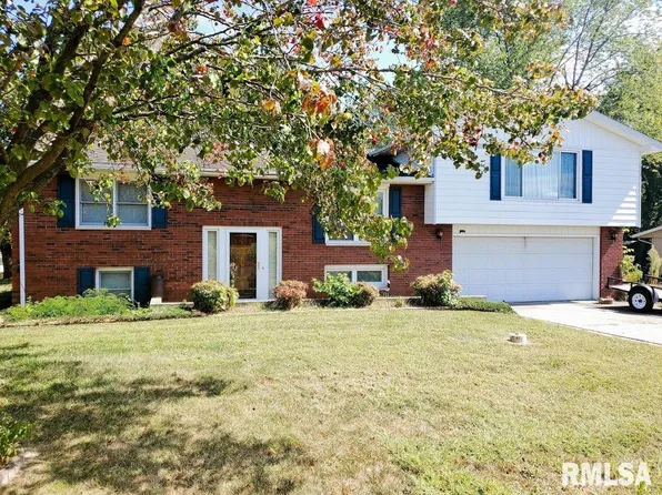 324 Mildred Dr, Pinckneyville, IL 62274