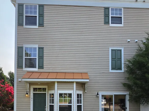 2211 Valley Edge Dr Unit 101, Raleigh, NC 27614