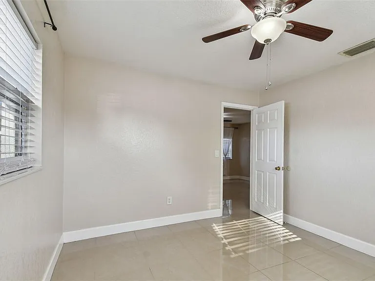 12252 Eldon Dr — Photo 56
