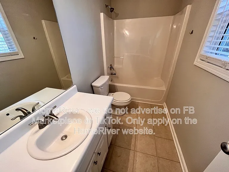 1365 Lance Cir — Photo 20