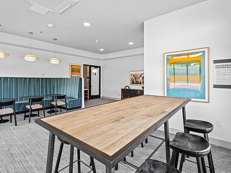 The Retreat Luxury Apartments — Photo 8