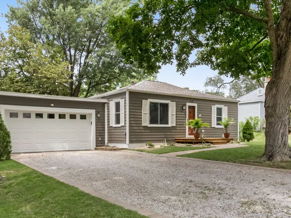 614 11th Ave, Coralville, IA 52241