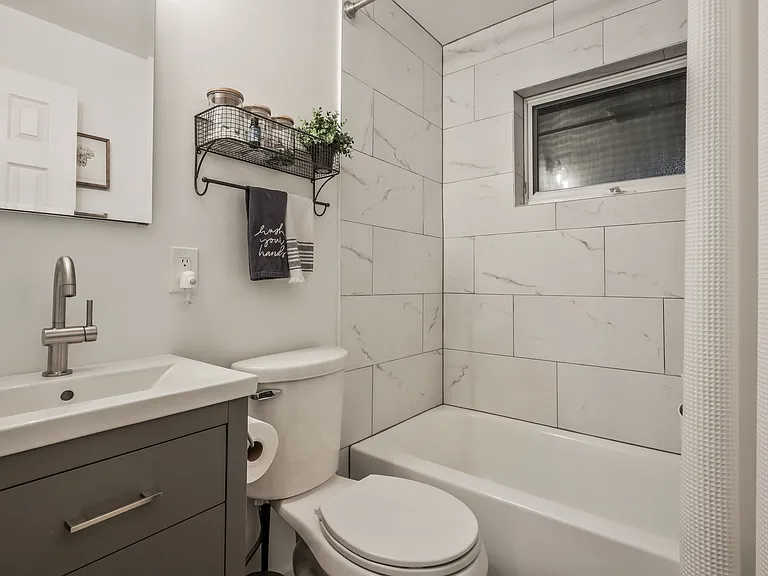 7011 Kenfig Pl — Photo 16