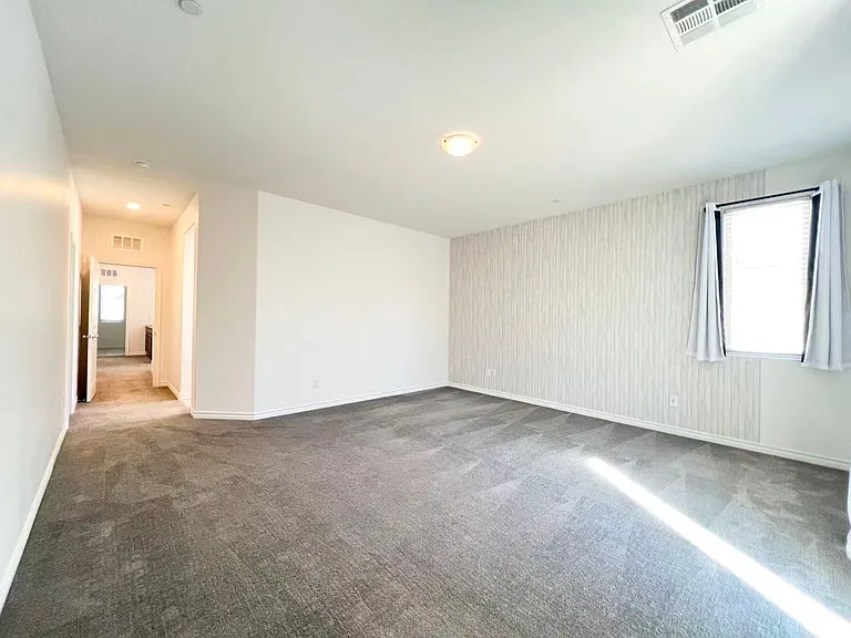 925 Bayberry Ridge St — Photo 15