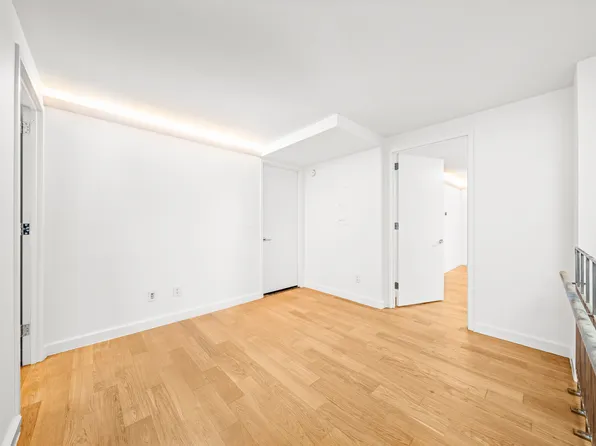 333 Rector Place image 9 of 20