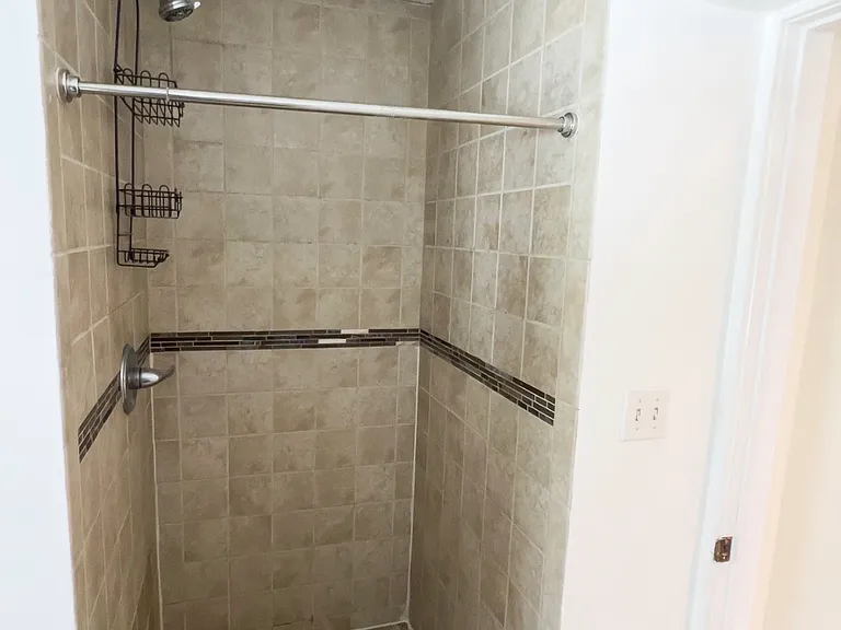 389 Jefferson Ave #389 — Photo 14