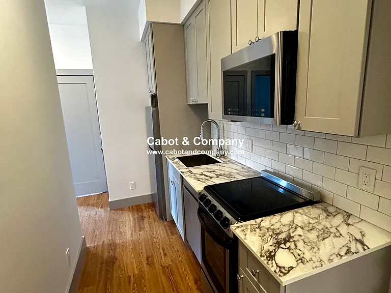 86 Saint Botolph St #10 — Photo 2