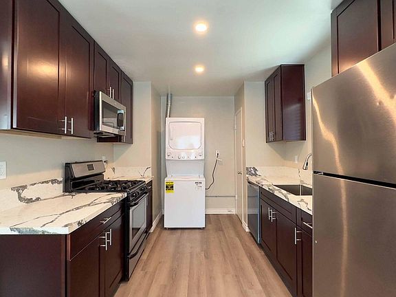 3rd image of 4079 Florida St