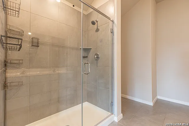 6418 Willow Point Blvd — Photo 22