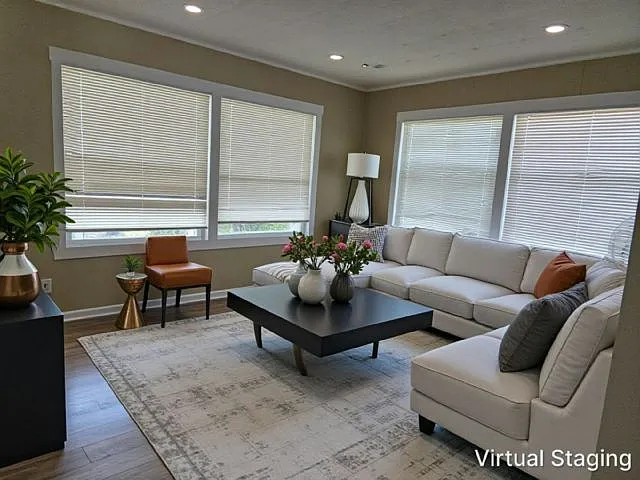 207 48th Ave W #322 — Photo 2