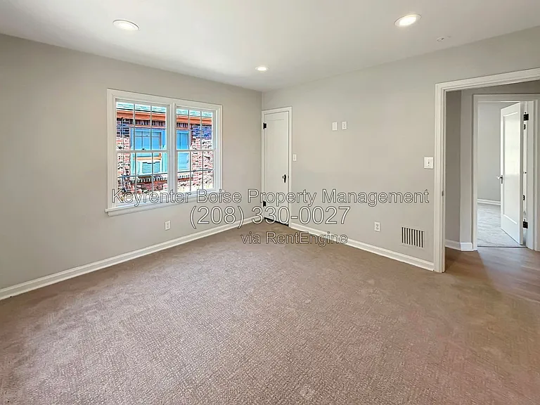 2208 W State St — Photo 7