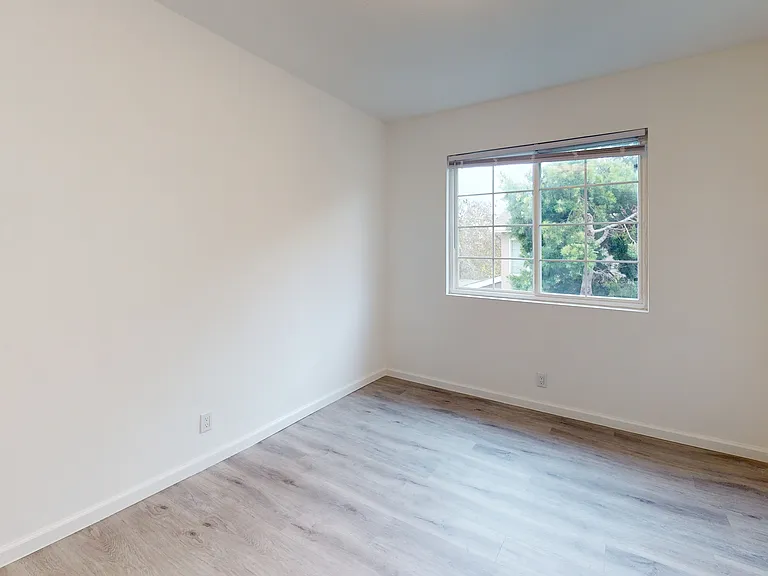 1006 Tilton Ave — Photo 19