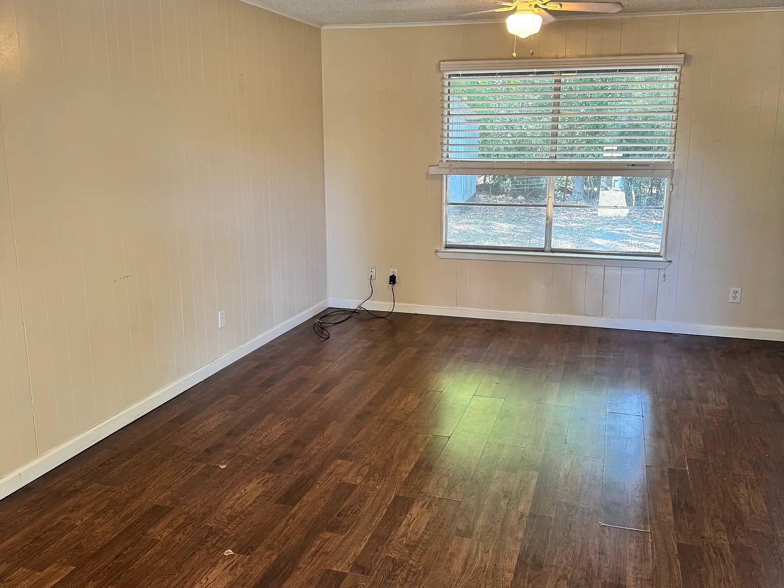 2 bed, 1000 sqft, $1,395 — Photo 2