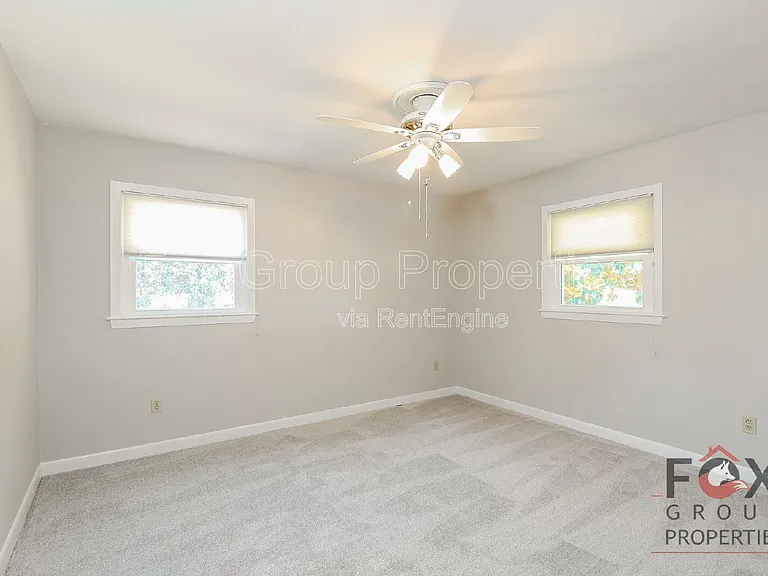 2049 Charlotte Hwy — Photo 15