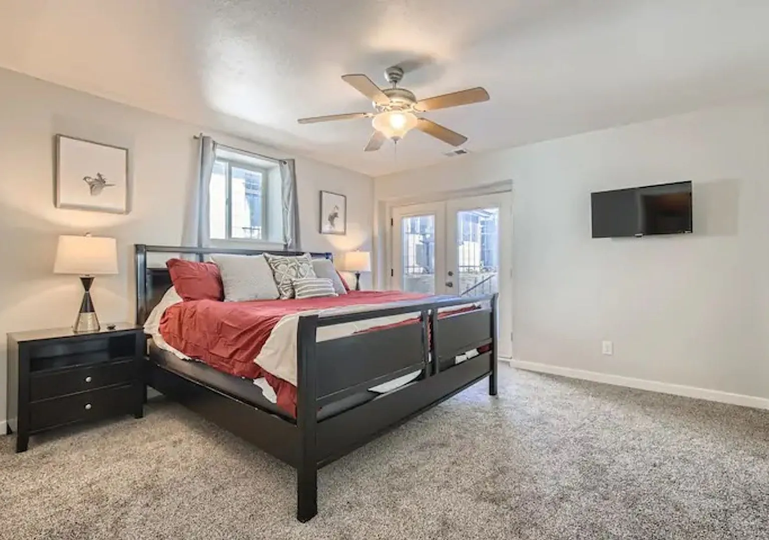 $0 Deposit Option. 2bed/1bath Berkley Neighborhood Home! — Photo 3