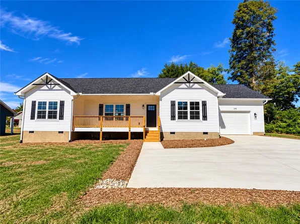106 W South 6th St, Seneca, SC 29678
