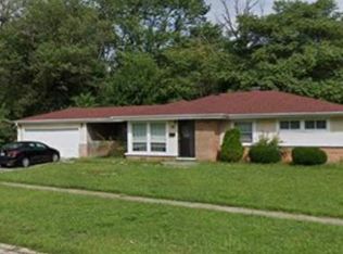 2761 Circle Dr, Markham, IL 60428