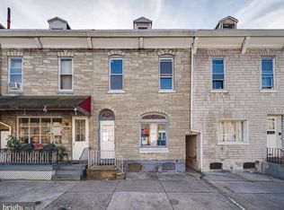 1040 Chestnut St, Reading, PA 19602