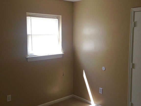 4th image of 1856 Terry Dr