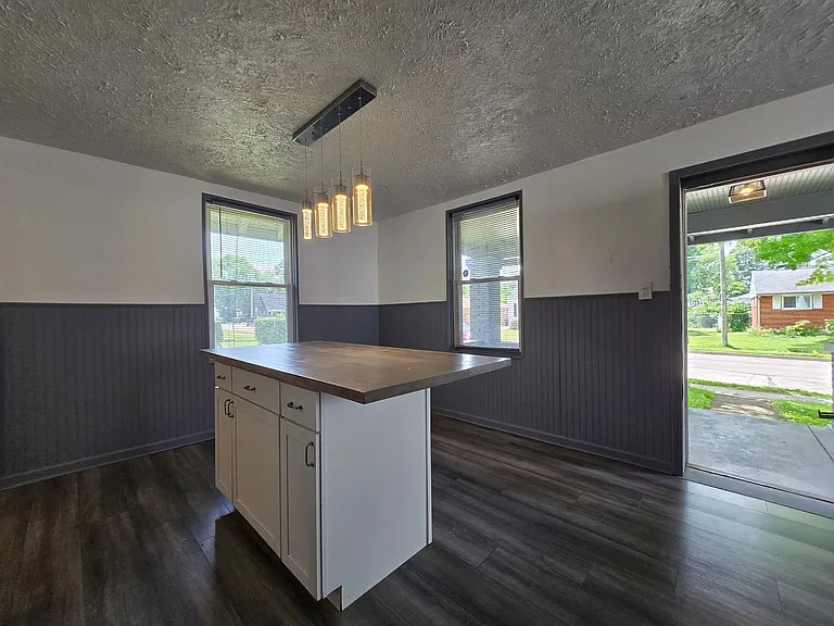 2832 Rushland Dr — Photo 3