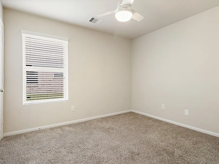 15118 Vincennes Oak St — Photo 17