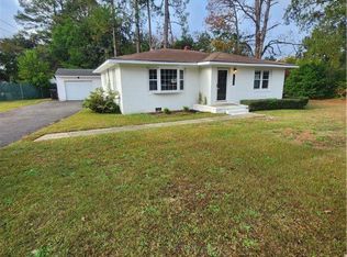 1106 Wellons Dr, Fayetteville, NC 28304