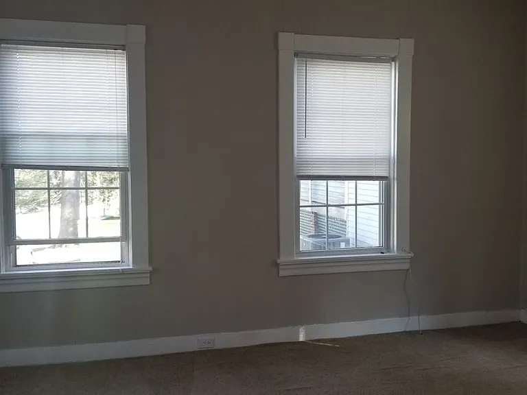 11 W Princeton Cir — Photo 18