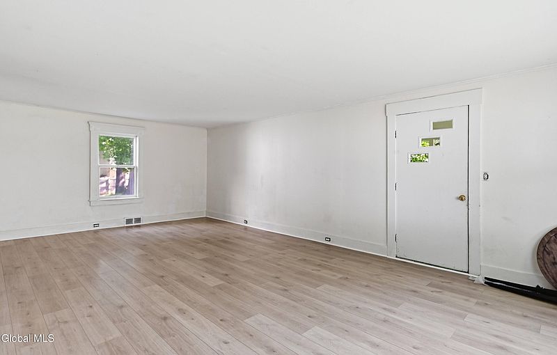 5th image of 69 Prospect Avenue