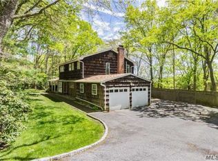 6 Holly Court Melville NY 11747 Zillow