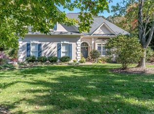 7221 Seton House Ln, Charlotte, NC 28277