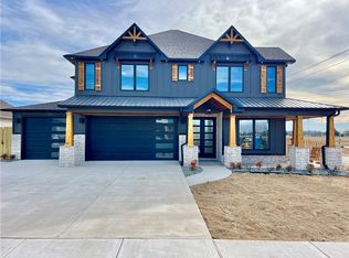 1806 Crump St, Pea Ridge, AR 72751