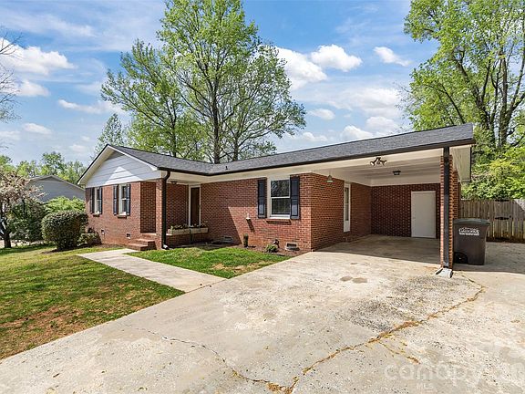3rd image of 1735 Windyrush Ln