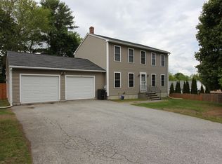 8 Radio Cir, Lewiston, ME 04240