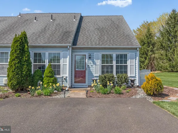 74 Sherri Dr, Chalfont, PA 18914