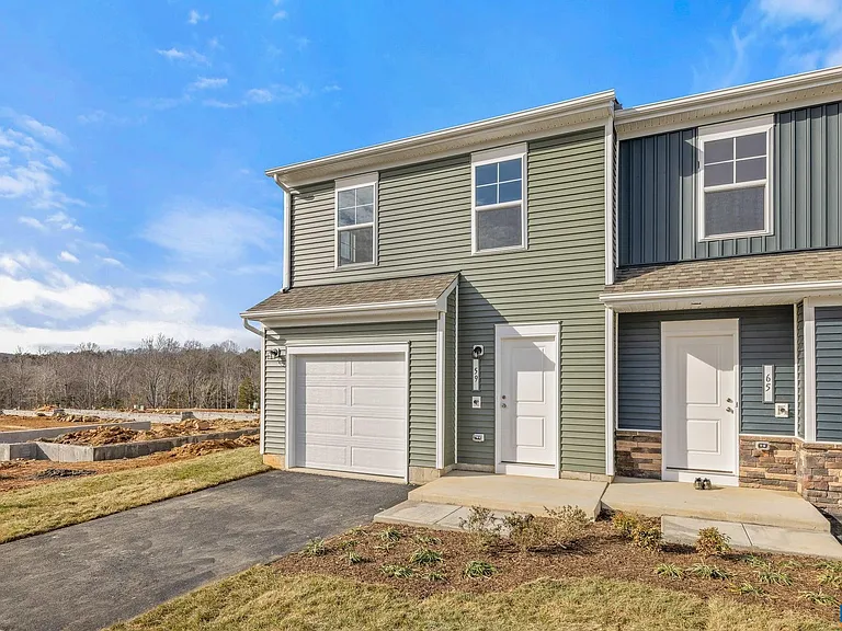 59 Grayson Village Dr — Photo 2