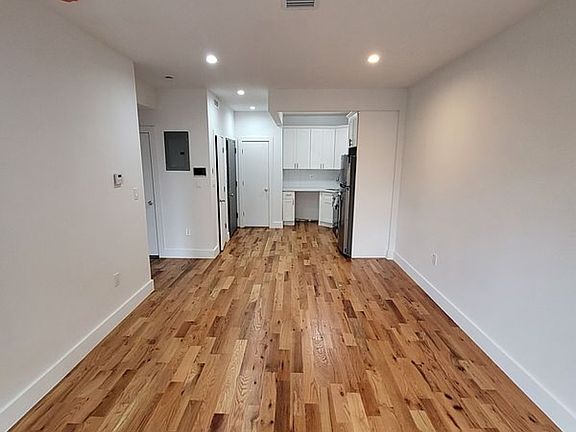 5th image of 195 Herzl St #4A