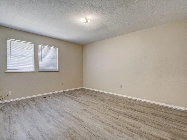 3807 Bradfred Dr — Photo 8